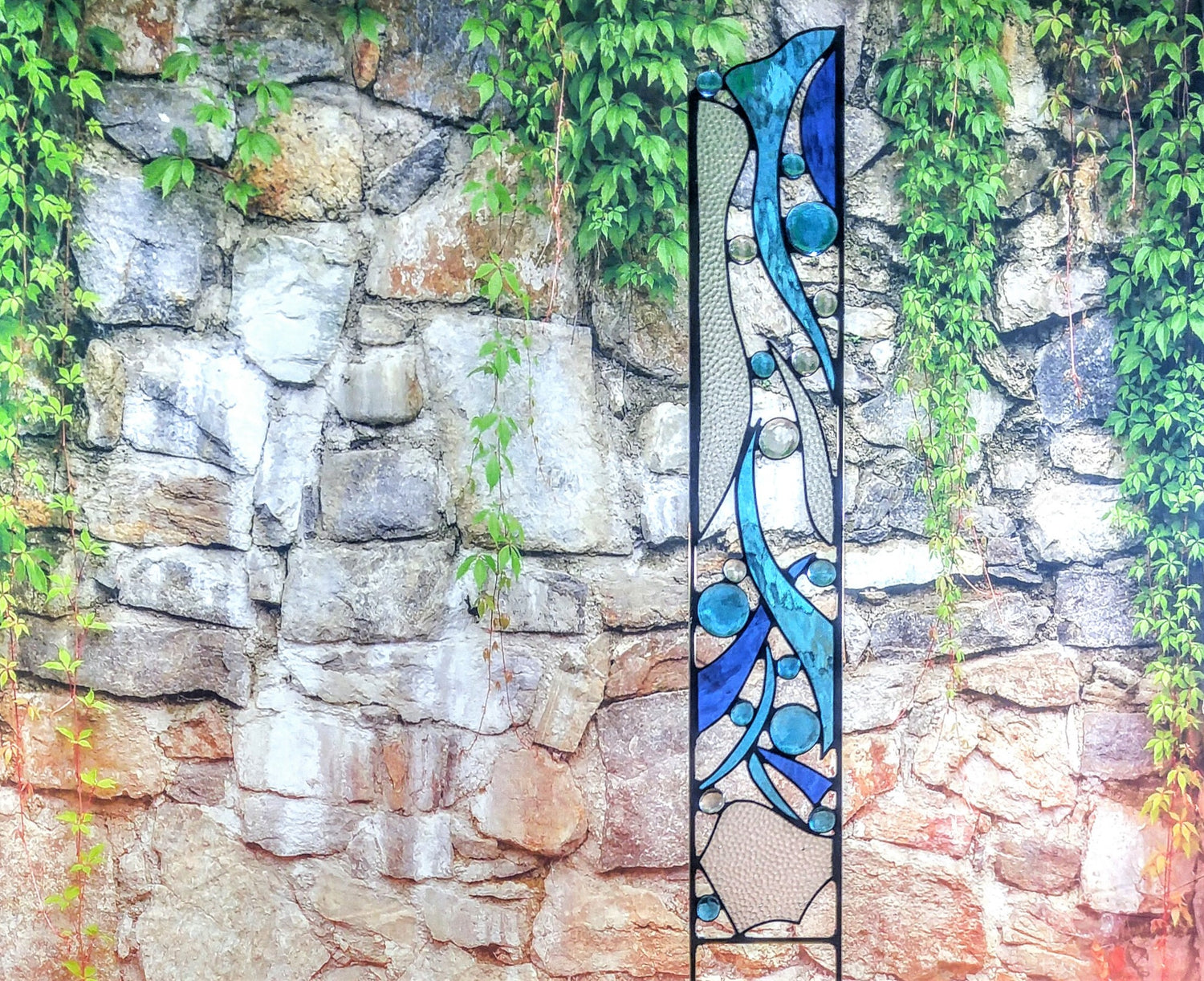 Outdoor Stained Glass Garden Art for Gift Ideas for Garden Lovers. Bubbling Spring"