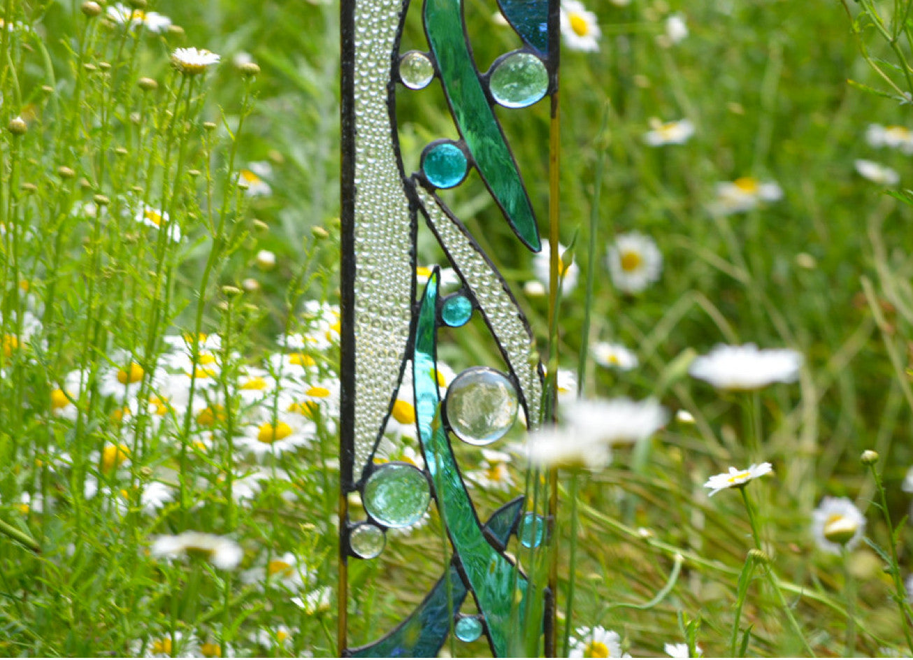 Outdoor Stained Glass Garden Art for Gift Ideas for Garden Lovers. Bubbling Spring"