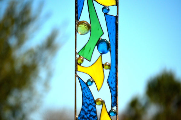 glass yard sculpture by Windsong Glass Studio