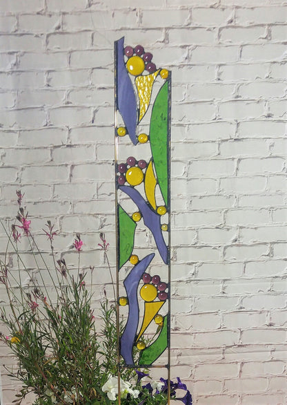 Stained Glass Garden Stake for Gift Ideas for Garden Lovers. &quot;Fanciful Flowers&